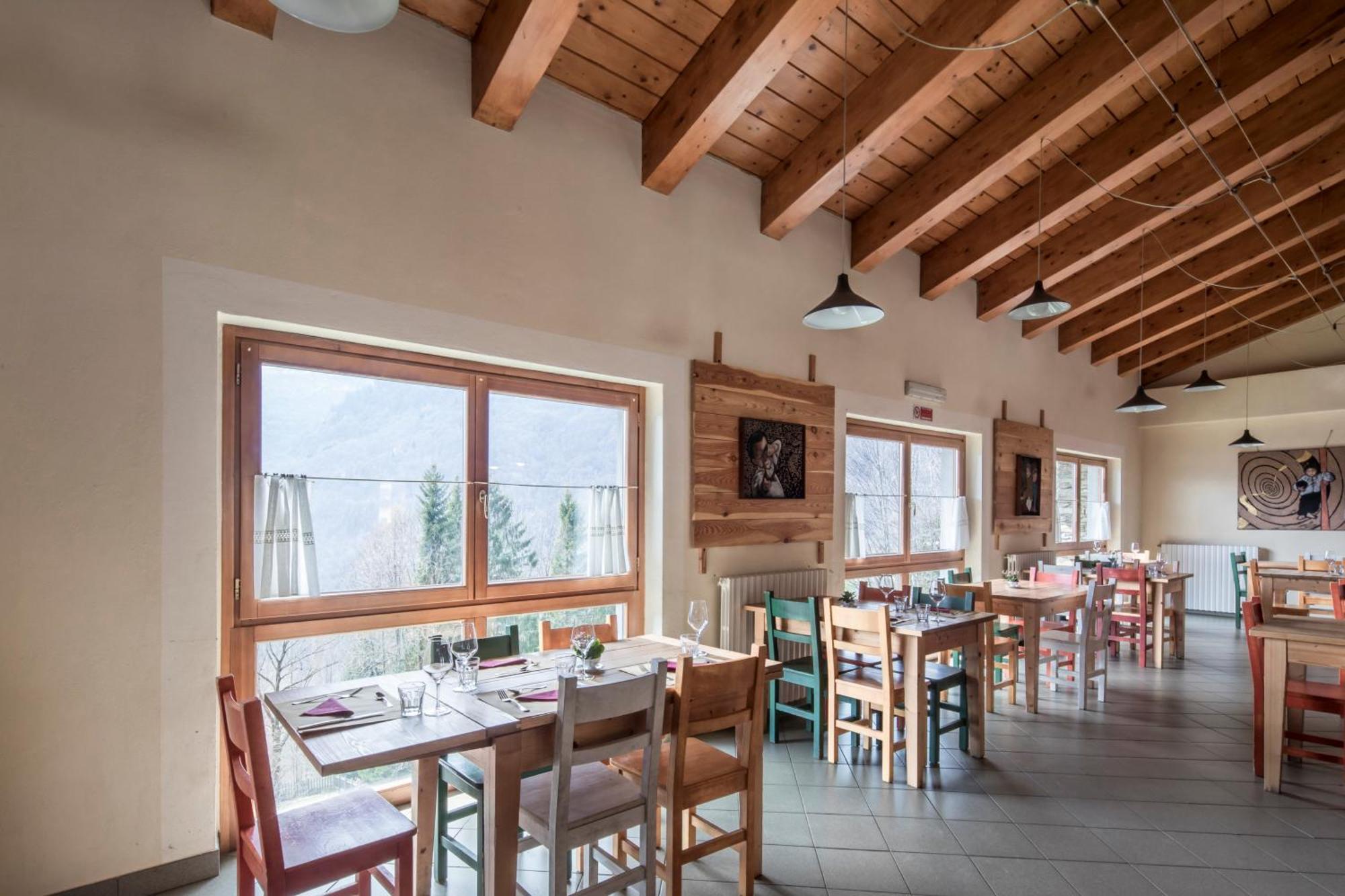 Rifugio Galaberna Hotel Ostana ภายนอก รูปภาพ