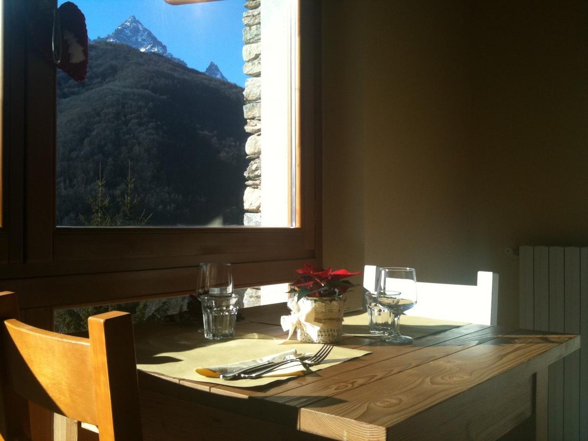 Rifugio Galaberna Hotel Ostana ภายนอก รูปภาพ
