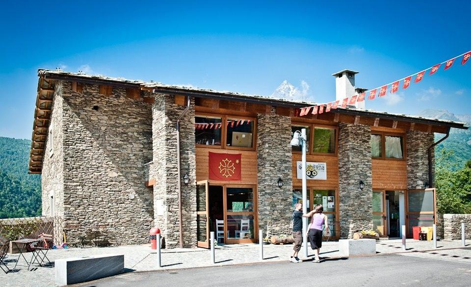 Rifugio Galaberna Hotel Ostana ภายนอก รูปภาพ