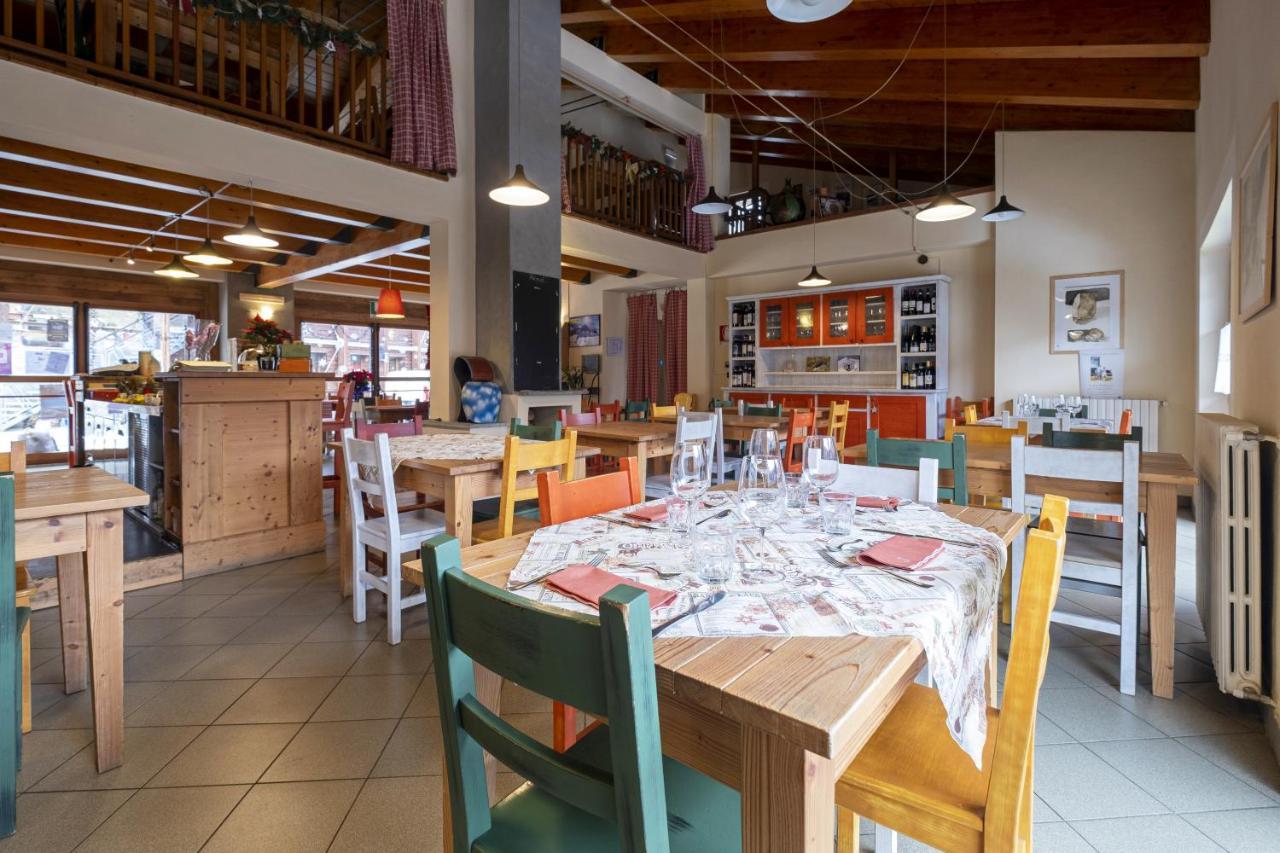 Rifugio Galaberna Hotel Ostana ภายนอก รูปภาพ